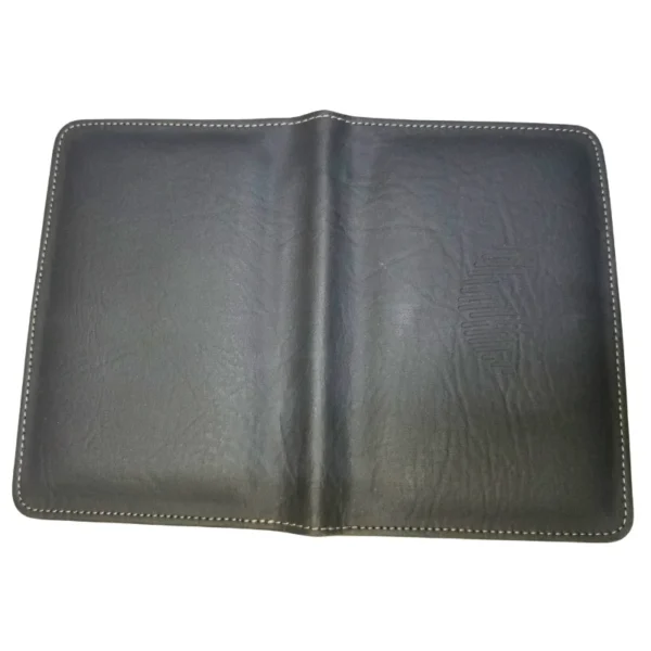 Funda p/ pasaporte en símil cuero con porta tarjetas y bolígrafo - Imagen 3