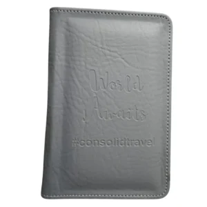 Funda p/ pasaporte en símil cuero con porta tarjetas y bolígrafo